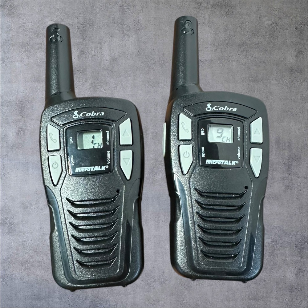 Cobra Walkie Talkie Set Black CXT195 MicroTalk 2-Way Radios Tested/Works!